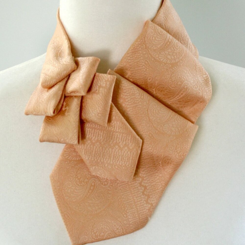 BNWT Ogsplosh Women's Ascot Scarf Peach Size Small Handcrafted - Picture 5 of 6